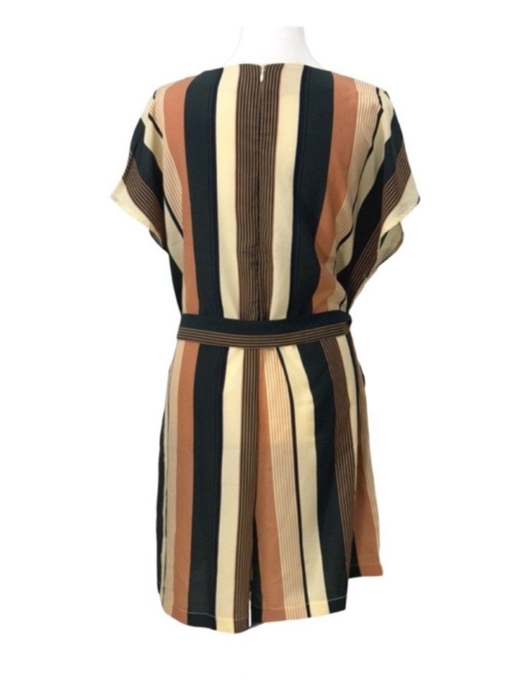 Romper - Picture 2 of 2